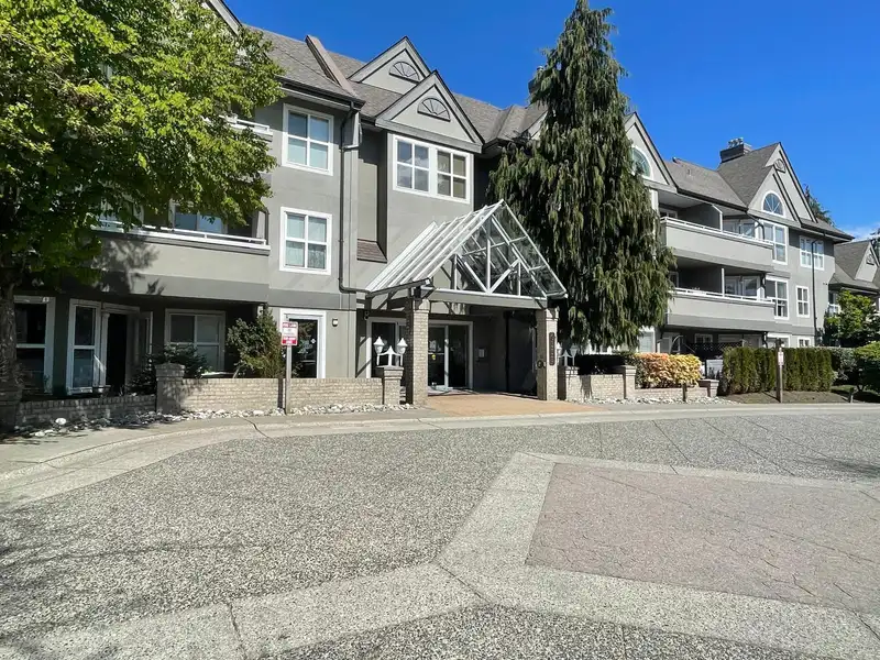 102 6557 121 STREET - photo 1 of 28