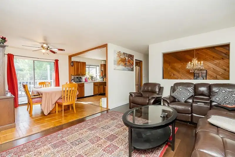 15097 95 AVENUE - photo 4 of 14