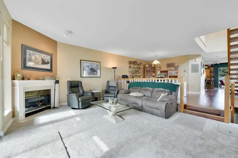 148 6875 121 STREET - photo 4 of 40