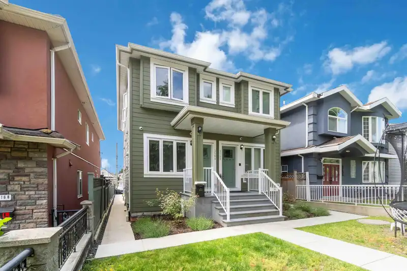 3164 VENABLES STREET - photo 2 of 39