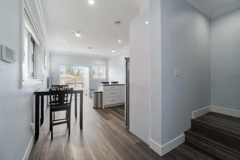 3164 VENABLES STREET - photo 4 of 39