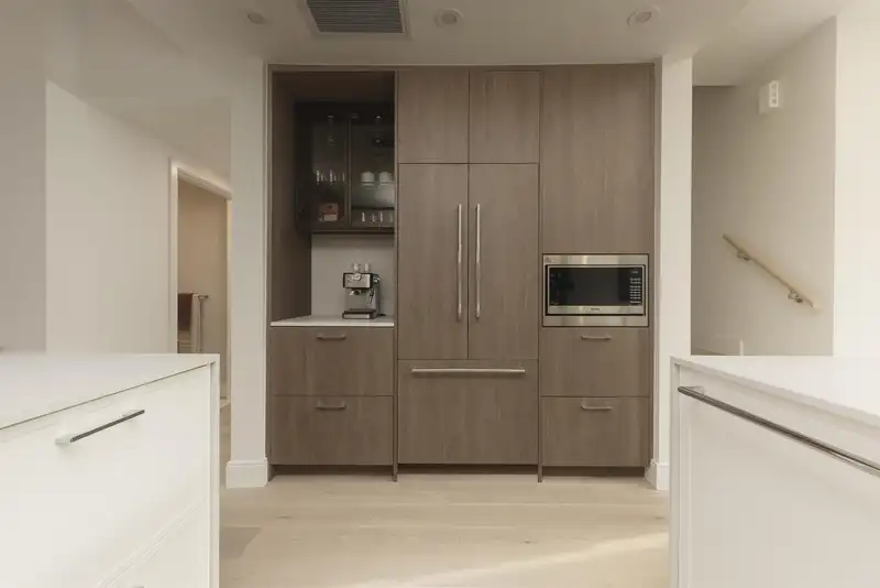 390 W 45TH AVENUE - photo 4 of 12
