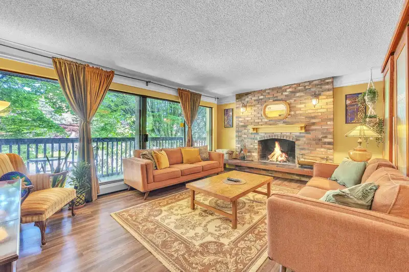 207 720 EIGHTH AVENUE - photo 1 of 32