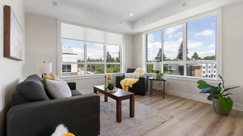 304 6285 KING GEORGE BOULEVARD - photo 4 of 31