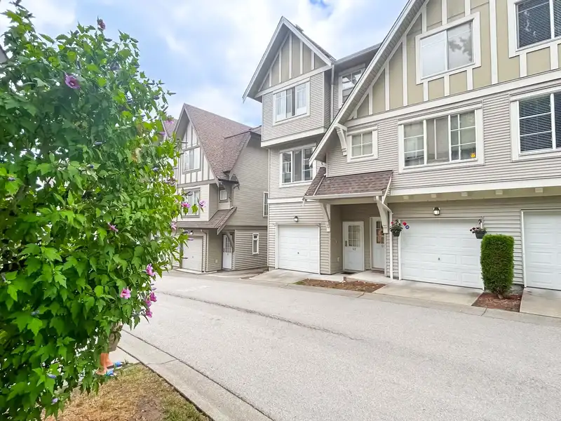 52 15175 62A AVENUE - photo 3 of 27