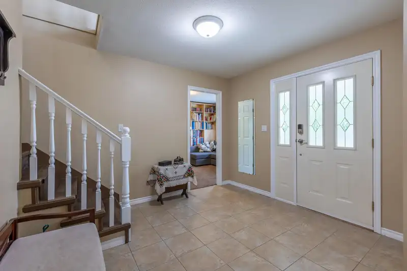 34908 MILLAR CRESCENT - photo 3 of 40