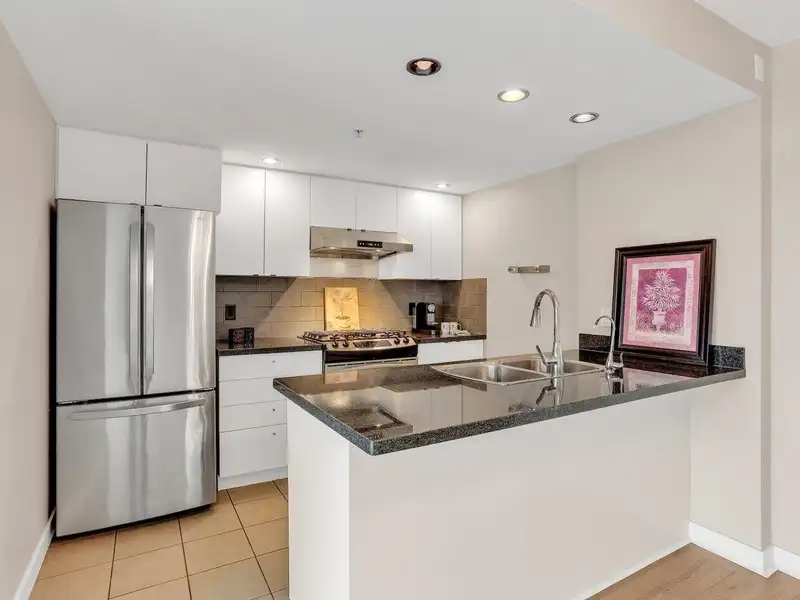 1508 9133 HEMLOCK DRIVE - photo 4 of 20