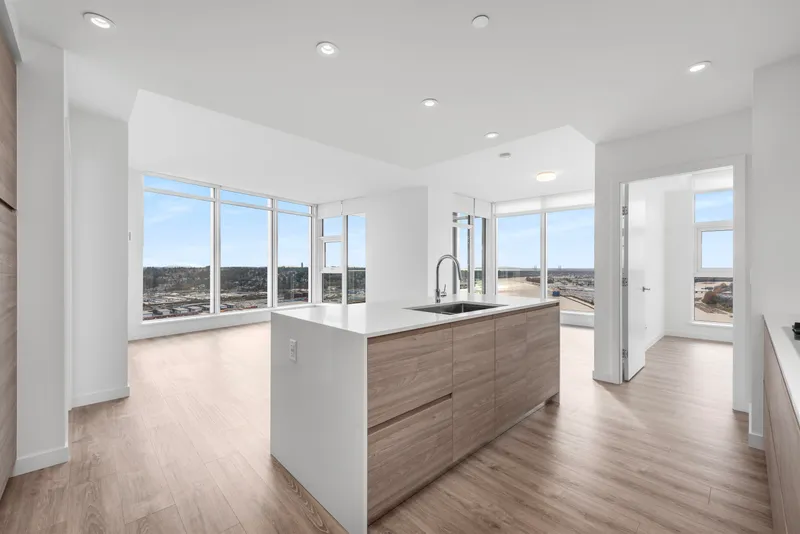 4008 680 QUAYSIDE DRIVE - photo 4 of 25