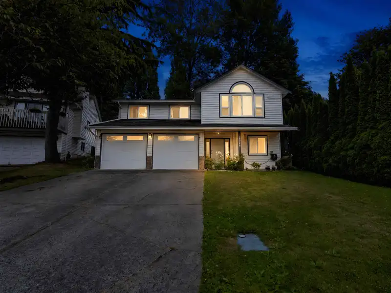 10258 SHEAVES COURT - photo 3 of 39