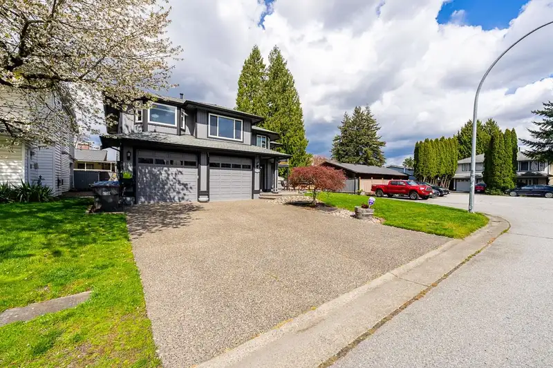 1741 PEKRUL PLACE - photo 2 of 31