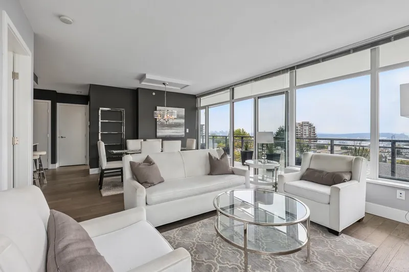 505 111 E 13TH STREET - photo 2 of 25