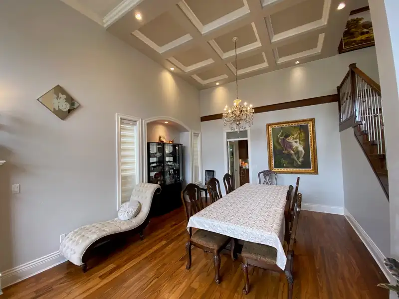 4680 GRANVILLE AVENUE - photo 4 of 23