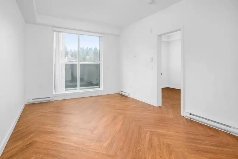 619 3229 ST JOHNS STREET - photo 3 of 40