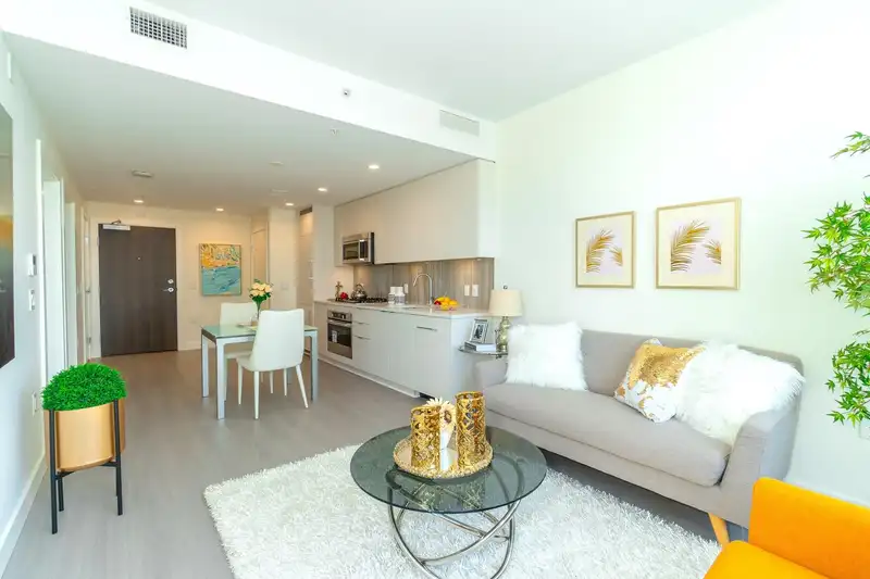 906 5051 IMPERIAL STREET - photo 3 of 38