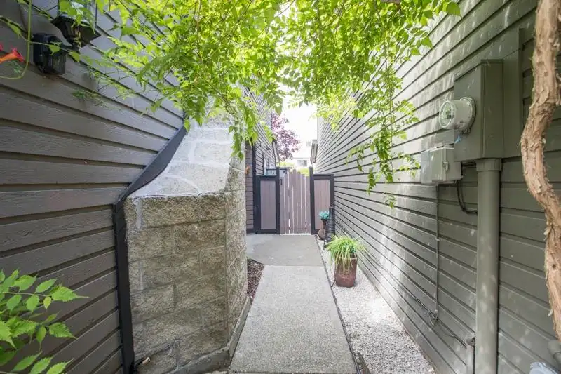 10831 ALTONA PLACE - photo 2 of 27