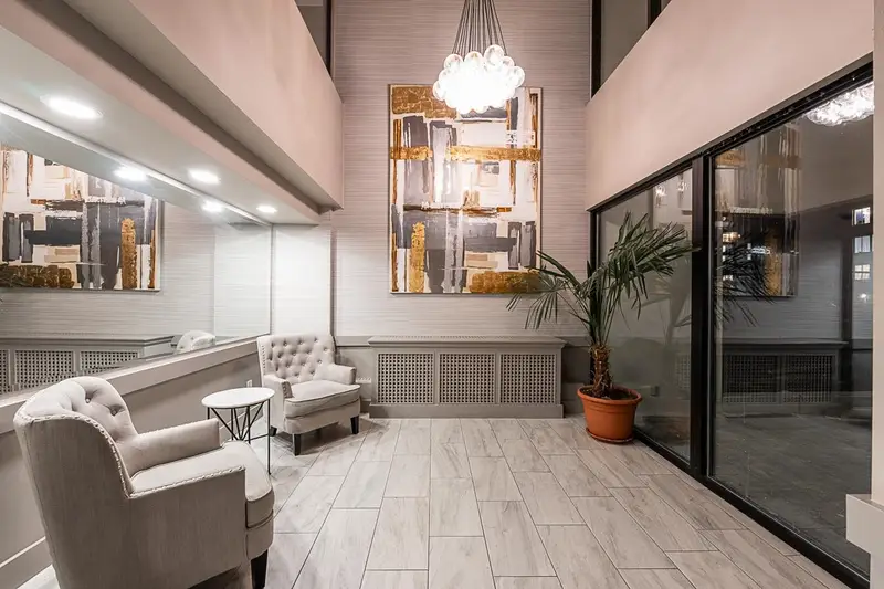 608 2004 FULLERTON AVENUE - photo 2 of 25