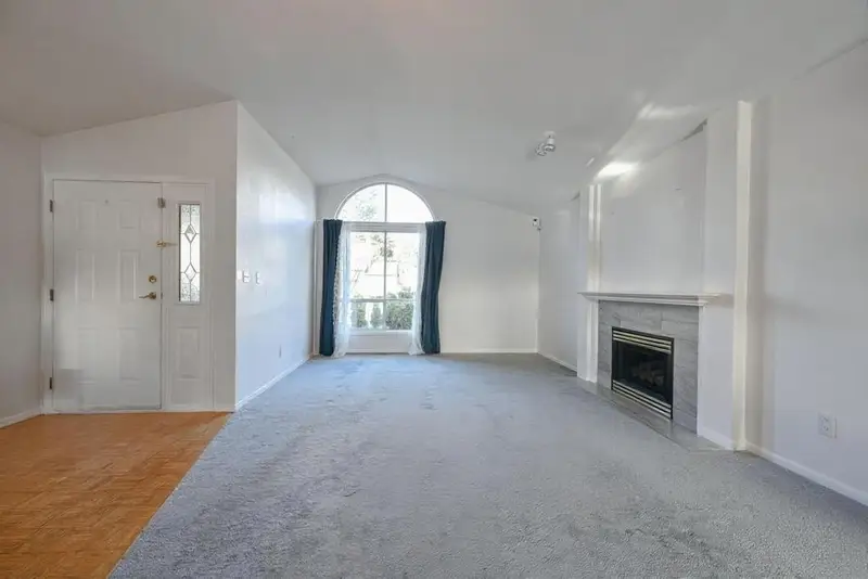 32948 10TH AVENUE - photo 3 of 25