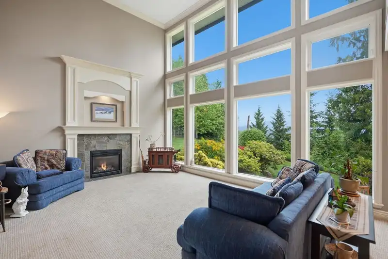 10240 ROLLEY CRESCENT - photo 1 of 40