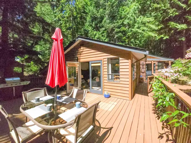 477 GAVIN ROAD - photo 1 of 40