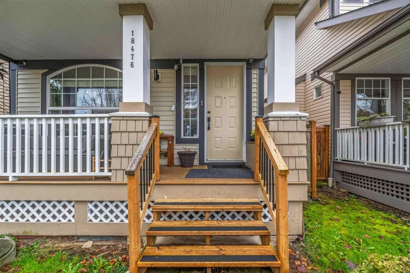 18476 66A AVENUE - photo 2 of 25