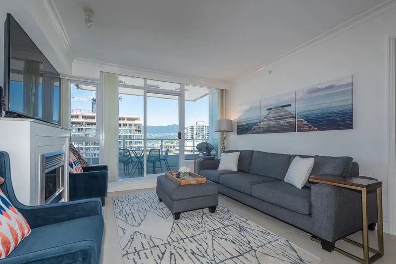 1003 133 E ESPLANADE - photo 2 of 25