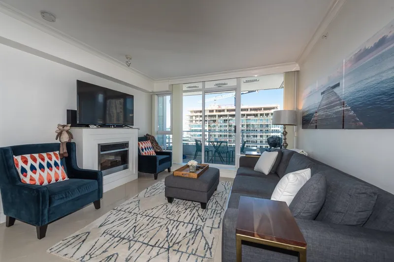 1003 133 E ESPLANADE - photo 4 of 25