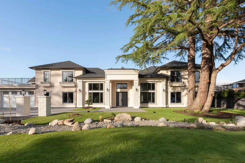 9640 PINEWELL CRESCENT - photo 1 of 25