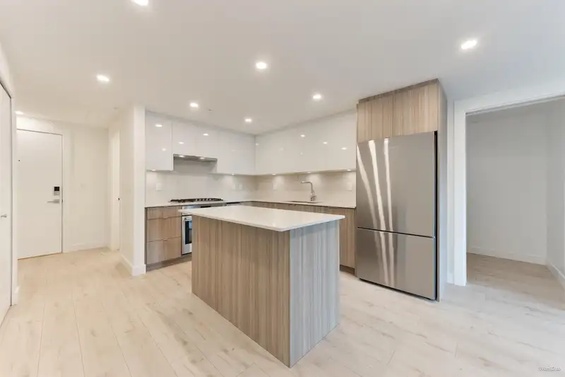 608 8428 PARK ROAD - photo 3 of 40