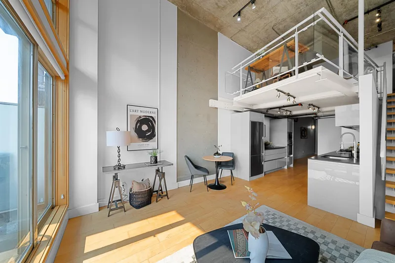 413 1529 W 6TH AVENUE - photo 1 of 22