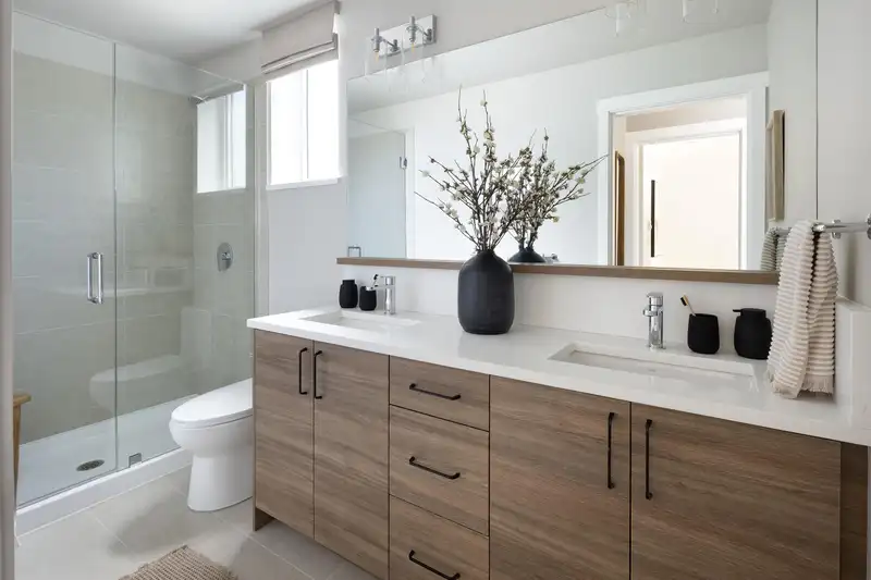 24 2150 RINDALL AVENUE - photo 4 of 5