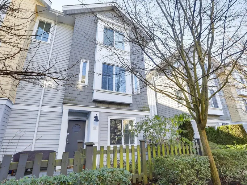 66 5550 ADMIRAL WAY - photo 2 of 25