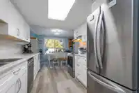 30 2998 MOUAT DRIVE - thumbnail 12