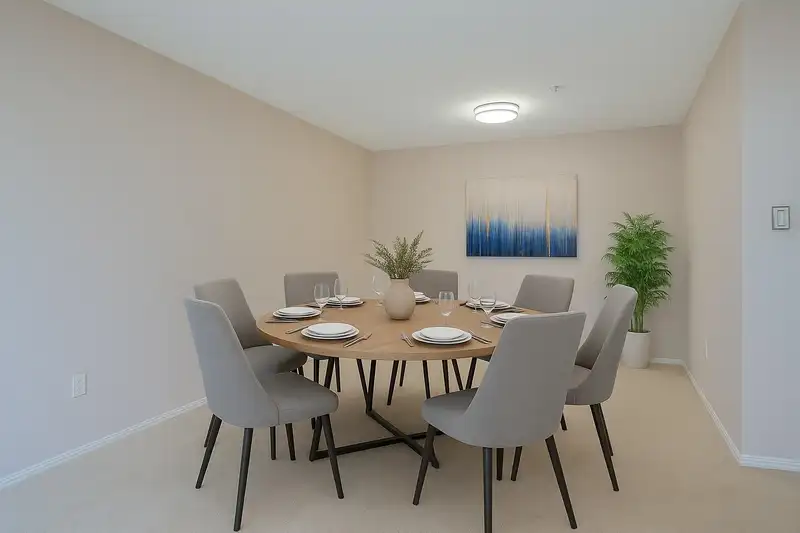 413 8142 120A STREET - photo 2 of 31