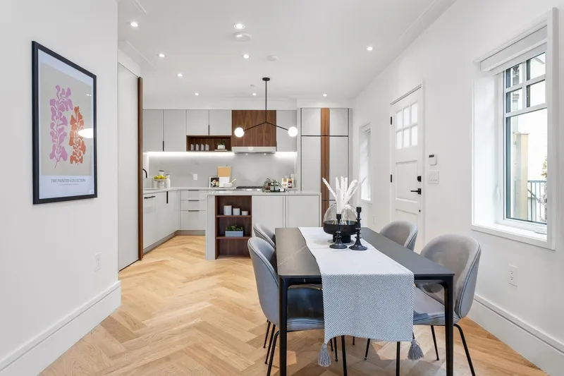 7067 CYPRESS STREET - photo 2 of 20