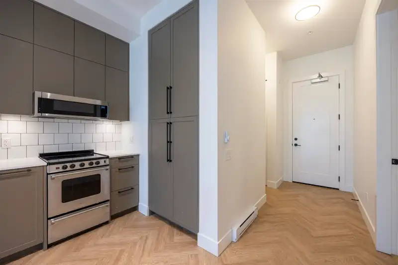 114 13929 105 BOULEVARD - photo 2 of 36