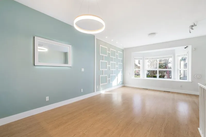 8 7833 HEATHER STREET - photo 4 of 24