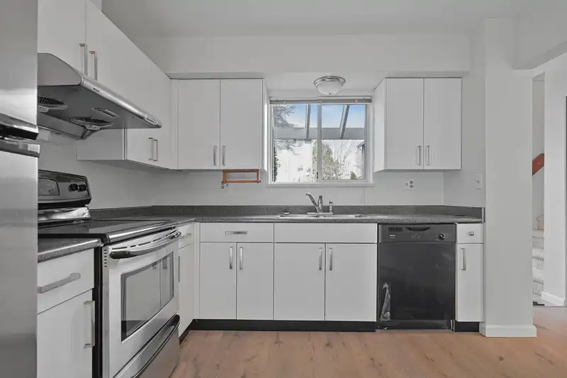 17 7400 MINORU BOULEVARD - photo 4 of 16