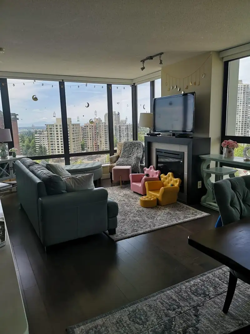1807 7328 ARCOLA STREET - photo 1 of 10