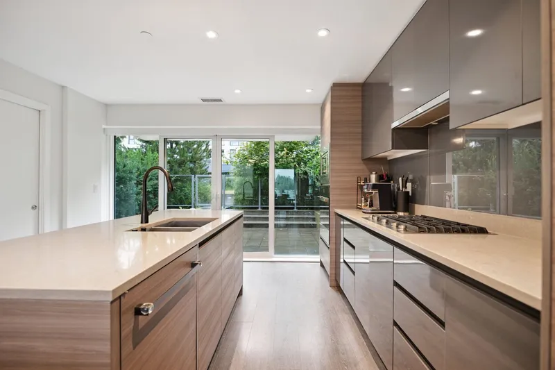 6 8589 RIVERGRASS DRIVE - photo 4 of 25