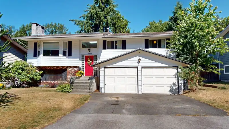 38549 WESTWAY AVENUE - photo 1 of 29