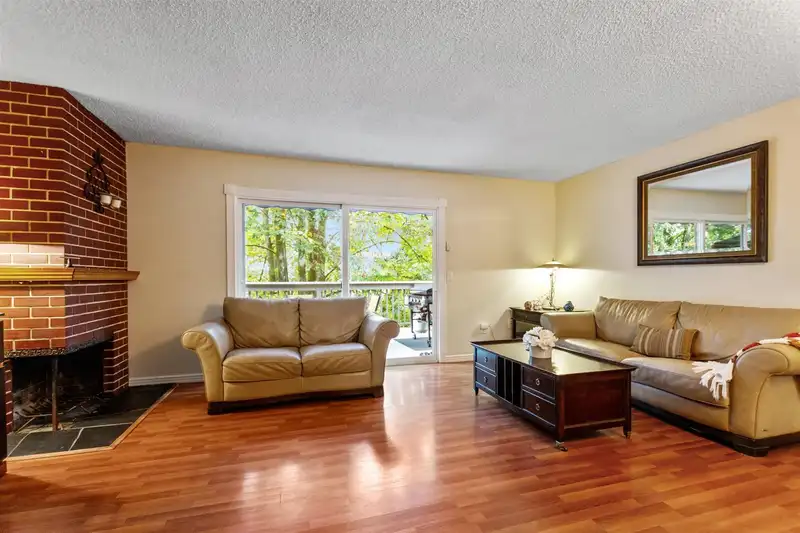 321B EVERGREEN DRIVE - photo 3 of 32