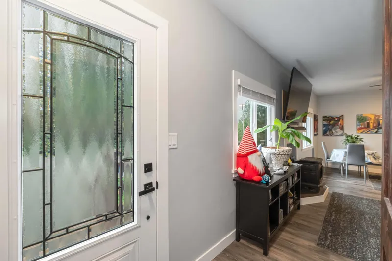 29791 SILVERDALE AVENUE - photo 4 of 25