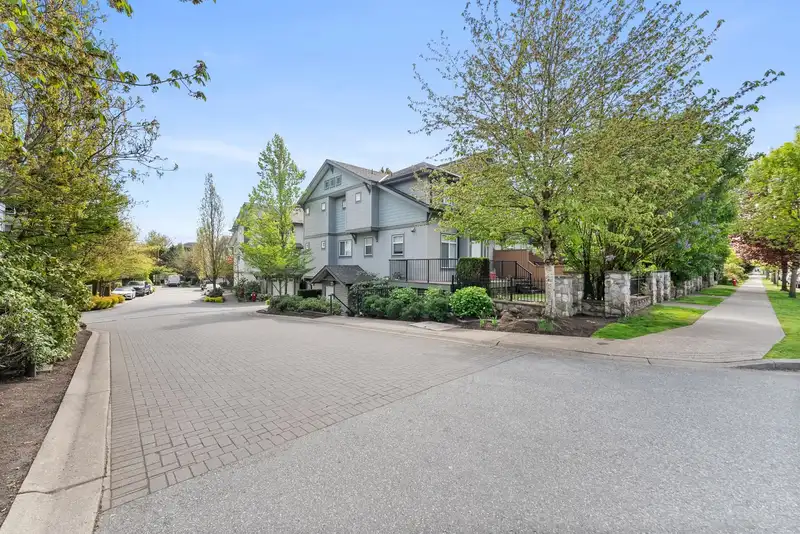 35 8726 159 STREET - photo 3 of 27