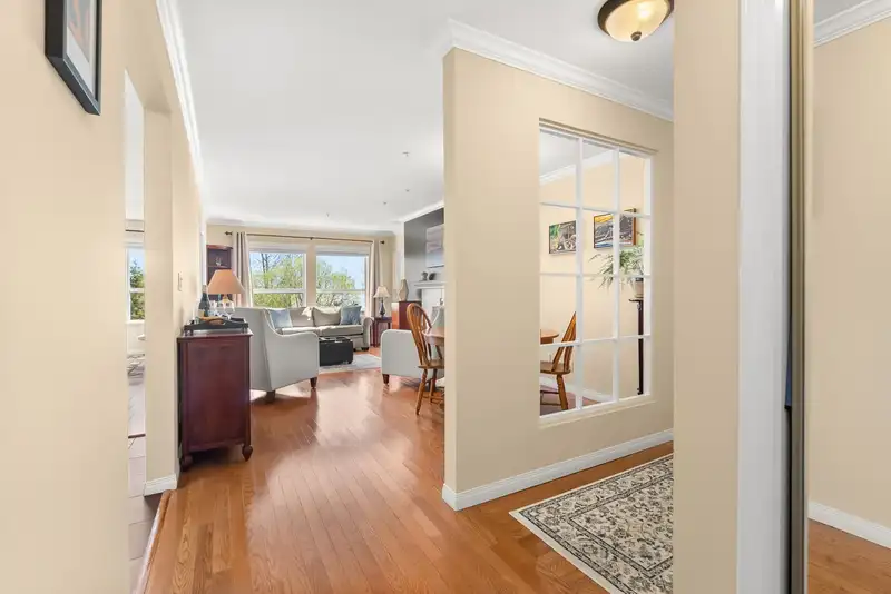 225 12931 RAILWAY AVENUE - photo 2 of 40