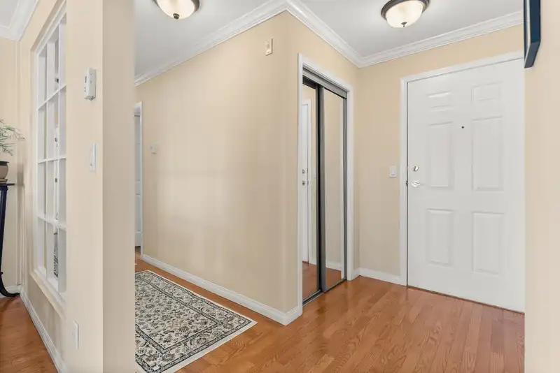 225 12931 RAILWAY AVENUE - photo 4 of 40