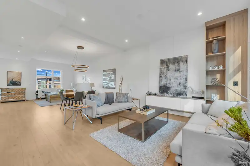 13618 232ST STREET - photo 3 of 38