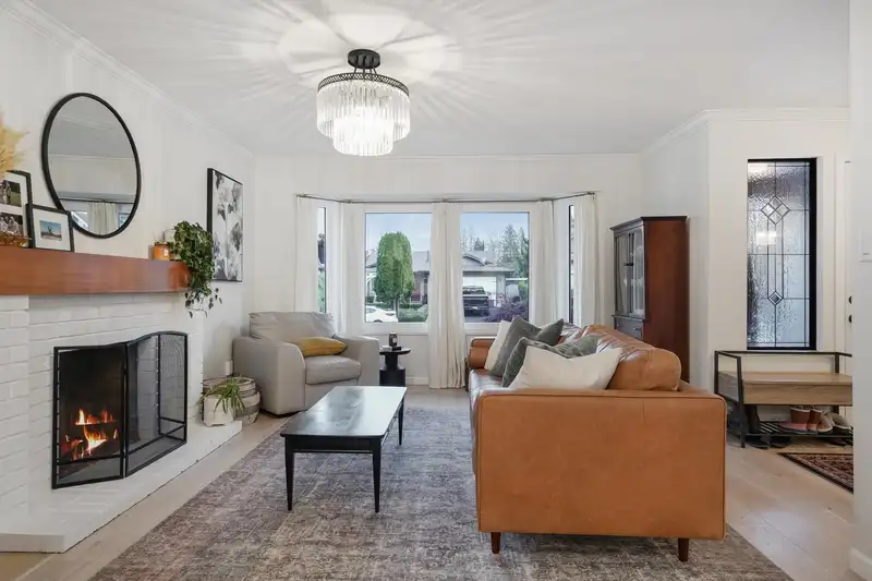 9363 214 STREET - photo 4 of 33