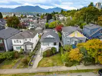 3587 TRIUMPH STREET - thumbnail 3