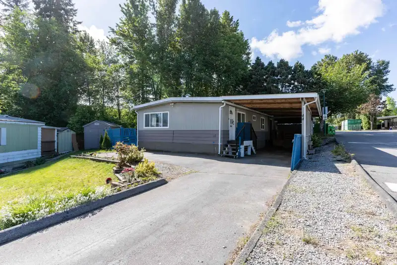 44 13650 80 AVENUE - photo 3 of 28