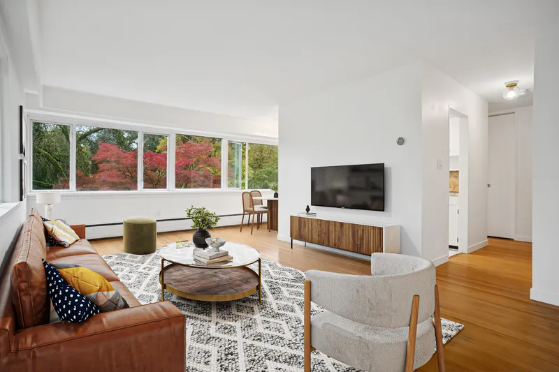 103 6026 TISDALL STREET - photo 2 of 13